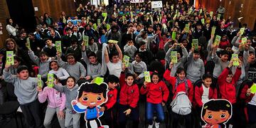 Juana y Pascual, personajes del ministerio de educacion de San Luis\u002E