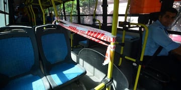 Pagaron una parte de la deuda a colectiveros, pero sigue el paro