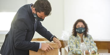 Abrieron los sobres con las ofertas económicas para la construcción de la presa de Portezuelo del Viento en Malargüe. Gentileza Gobierno de Mendoza