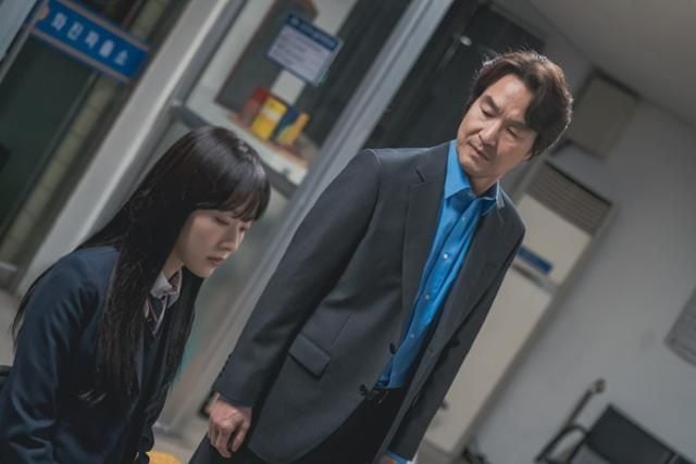 Personajes principales de la serie "Traición cercana".