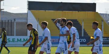 Lucas Albertengo festejando el gol del empate