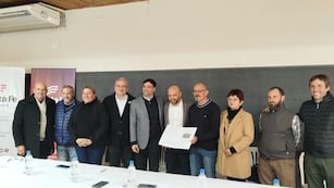 Colonia Bicha tendrá 22 k,m de ripio que le garantizarán transitabilidad