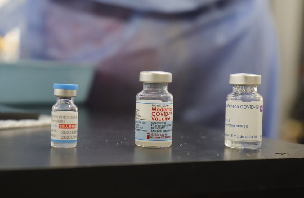 Carlos Paz: aplican la seguda dosis de Moderna a quienes habían recibido Sputnik-V