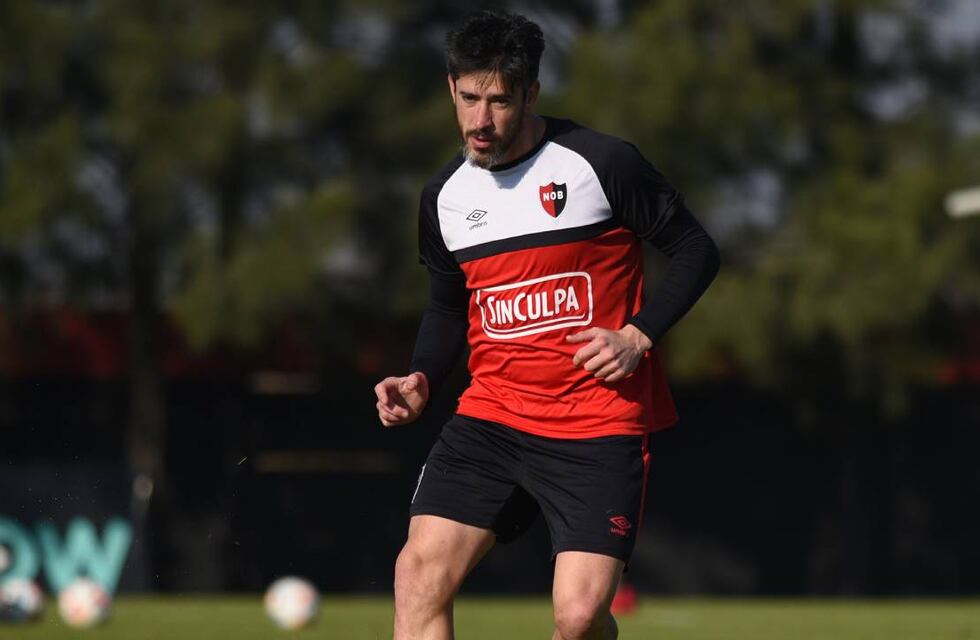 Se desgarró Pablo Pérez y se pierde el debut de Newell’s ante Talleres