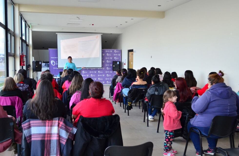 Dictaron el taller ”Emprendimientos que crecen y ahora facturan”