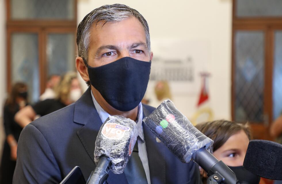 El Gobierno provincial reitera que sólo pagará aumentos a docentes que acepten la oferta