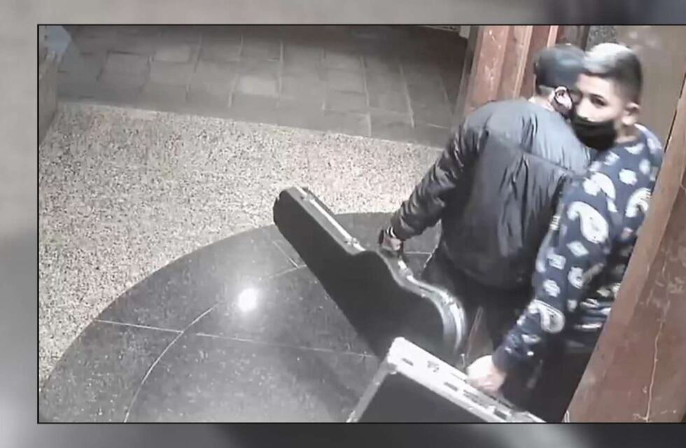 Cinco asaltantes entraron por la terraza y desvalijaron a una jubilada en Belgrano