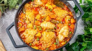 Un pueblo de Córdoba celebra la fiesta de comidas al disco con un banquete repleto de ofertas gastronómicas.