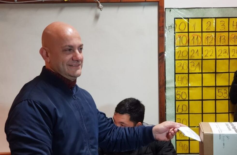 Elecciones en Carlos Paz: ya votó Daniel Gómez Gesteira