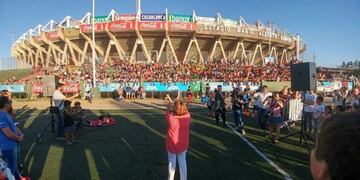 El Kempes le puso marco al encuentro vecinal\u002E