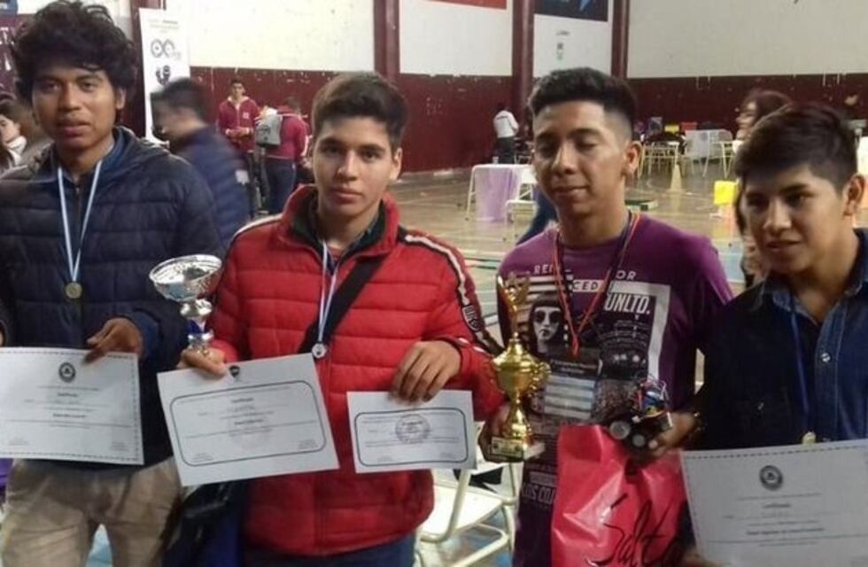 Alumnos de Aguaray se destacaron en el Campeonato Nacional de Robótica