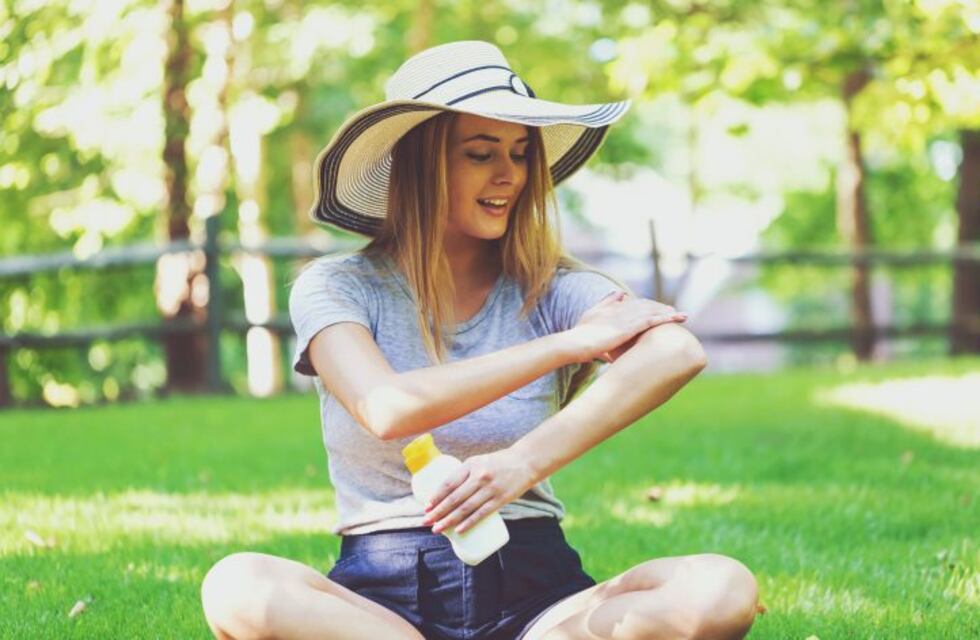 Mitos, rayos UV y cáncer de piel: que el sol no te queme la cabeza