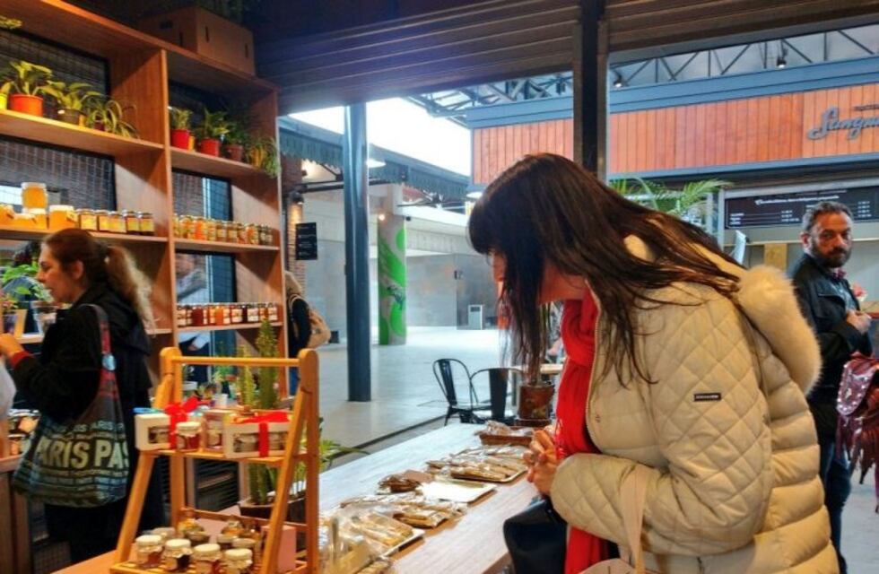 Mientras otros cierran, este miércoles un paseo de compras permanecerá abierto