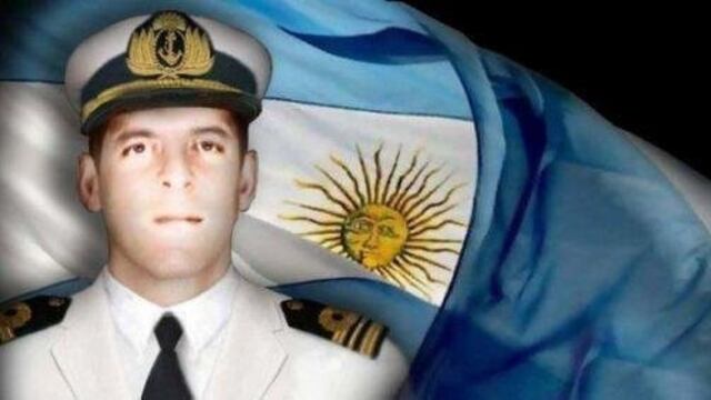 Alumnos y docentes piden retirar el nombre de Pedro Giachino, a su escuela.