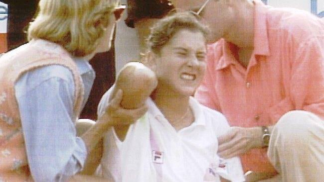 A 22 años del día que apuñalaron a la tenista Mónica Seles en la cancha