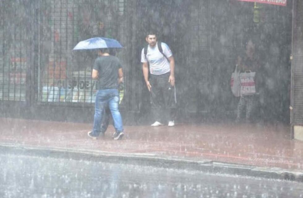 Lanzan alerta por lluvias y tormentas fuertes para Córdoba