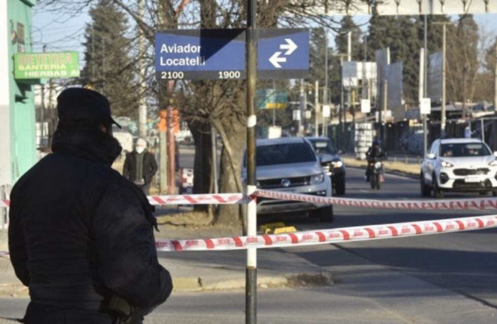 "Los voy a c... matando a todos": la dura frase de un familiar del delincuente baleado en Villa Adela