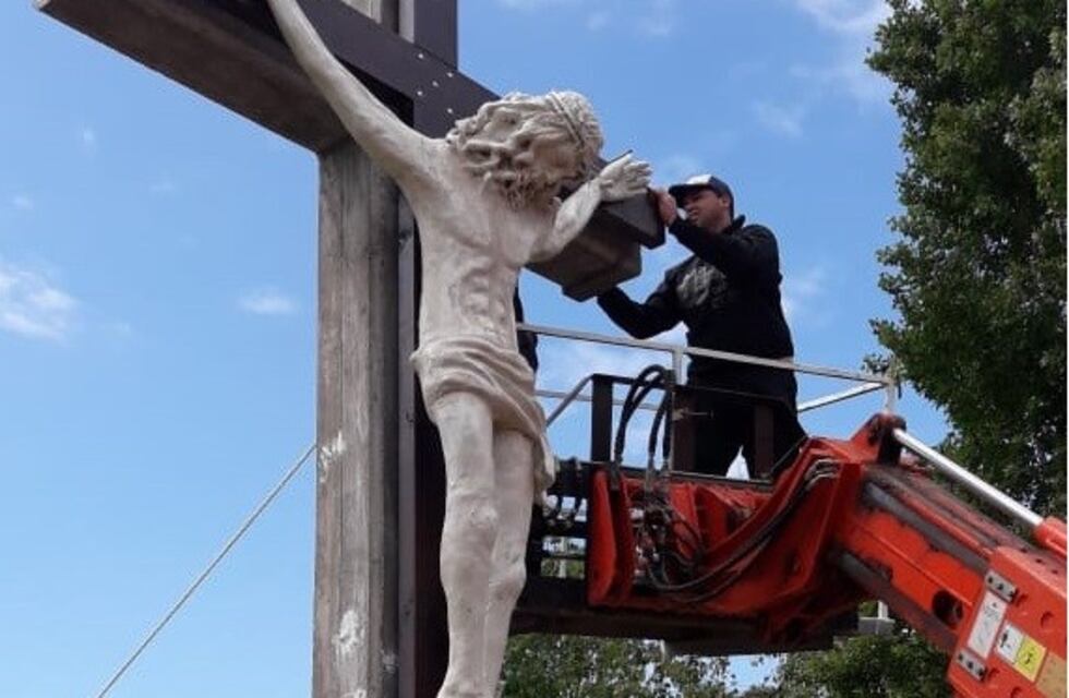 Sauce Grande: Renovaron la Plaza del Calvario