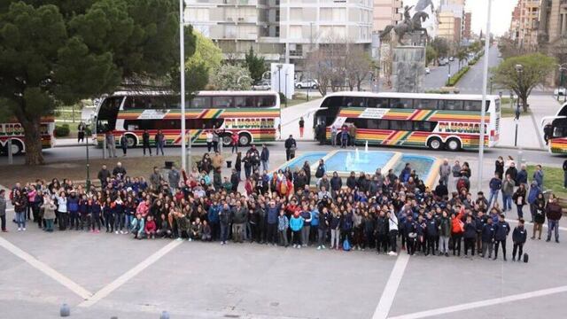 ARCHIVO: jóvenes tresarroyenses rumbo a los Juegos Bonaerenses 2020 (Foto Archivo)