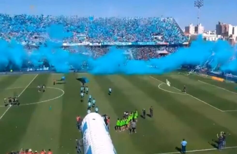 Así fue el impresionante recibimiento a Belgrano en el Gigante de Alberdi