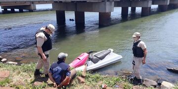 En moto de agua desde Paraguay intentó cruzar 20 kilos de marihuana a Posadas