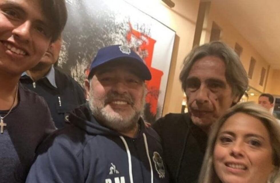 El abrazo de Valencia con Maradona: "Lloramos como dos nenes"