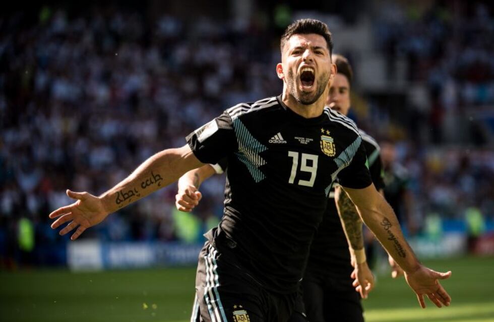 Sergio Aguero: "Messi es humano, puede fallar, ahora hay que estar con el"