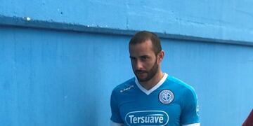 El flamante refuerzo del Celeste ya se puso la camiseta en el Gigante\u002E