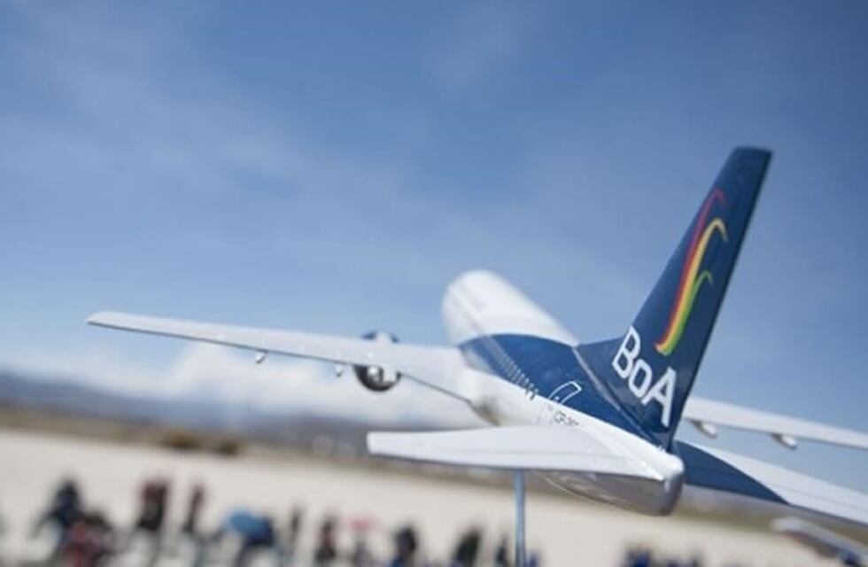 La compañía aérea BOA suspendió sus operaciones en Salta por la crisis