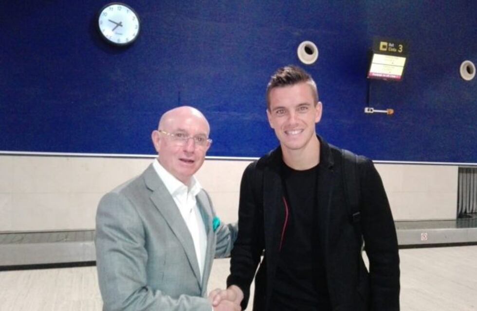 Giovani Lo Celso aterrizó en Sevilla y jugará en el Betis una temporada