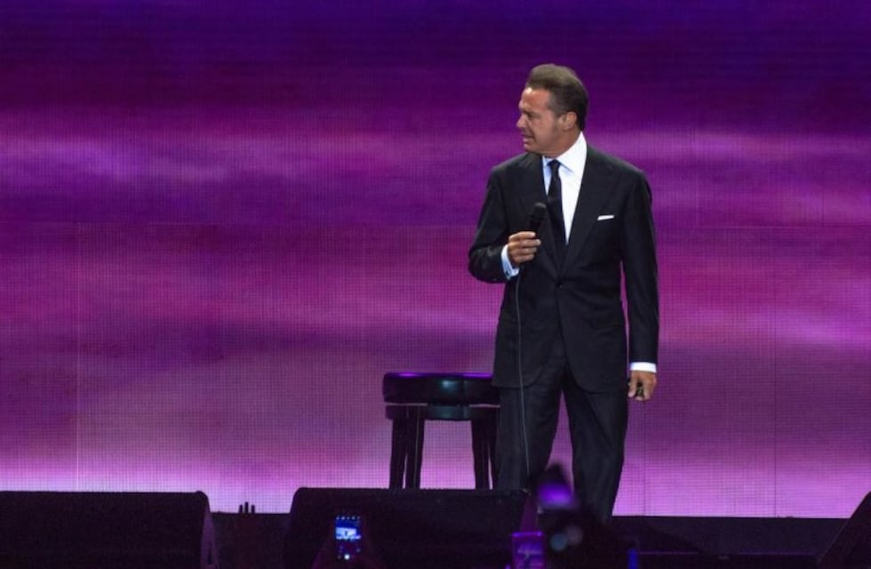 Video: el fan club de Luis Miguel suma apoyo para su campaña "Todos de Rojo"