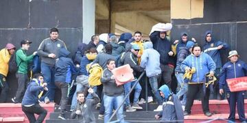 Los incidentes se produjeron este domingo en el entretiempo del encuentro entre Central y Colón\u002E (Archivo)