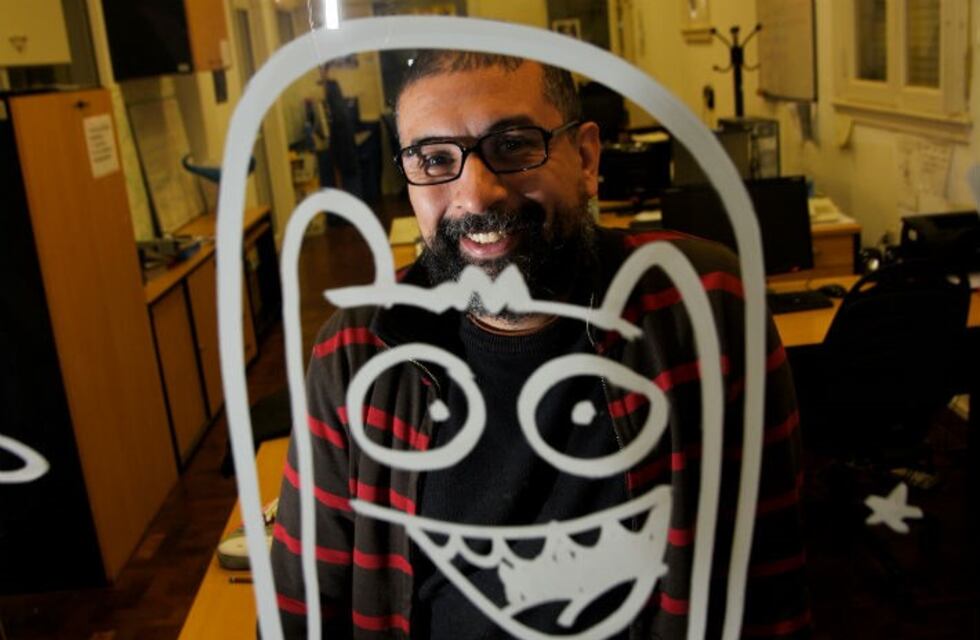 El proyecto de un cordobés que regala un dibujo por día