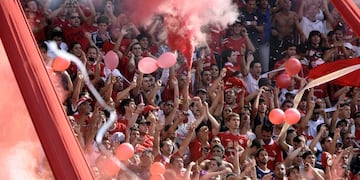 Independiente repudió el enfrentamiento entre hinchas violentos - AFP PHOTO / Alejandro PAGNI