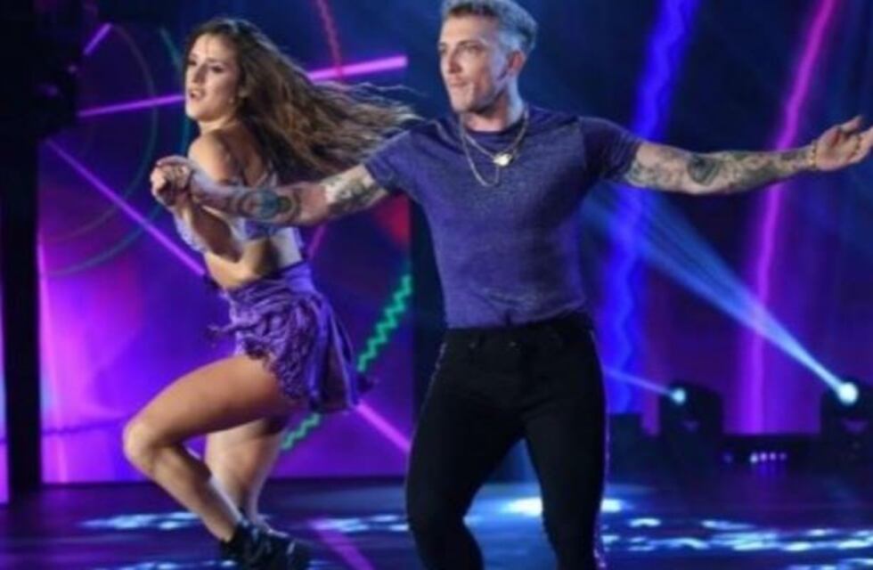 La bailarina del Polaco en Showmatch dijo que el cantante "la bajó por gordita"