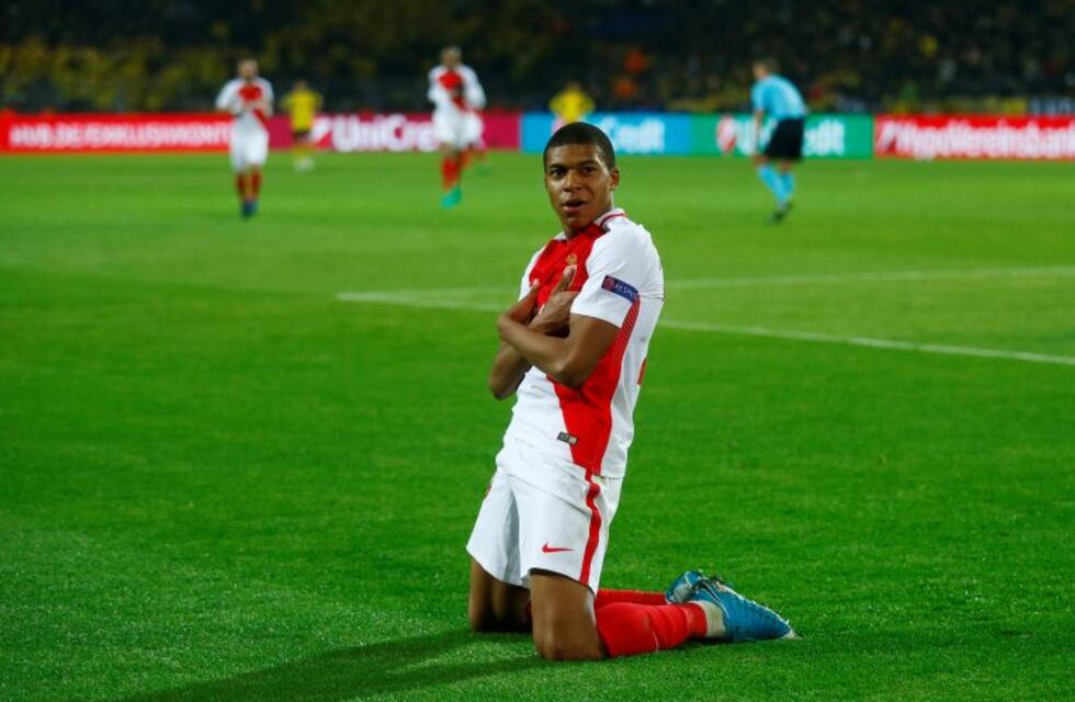 El Mónaco sorprendió al Borussia en Dortmund en un estadio repleto de policías