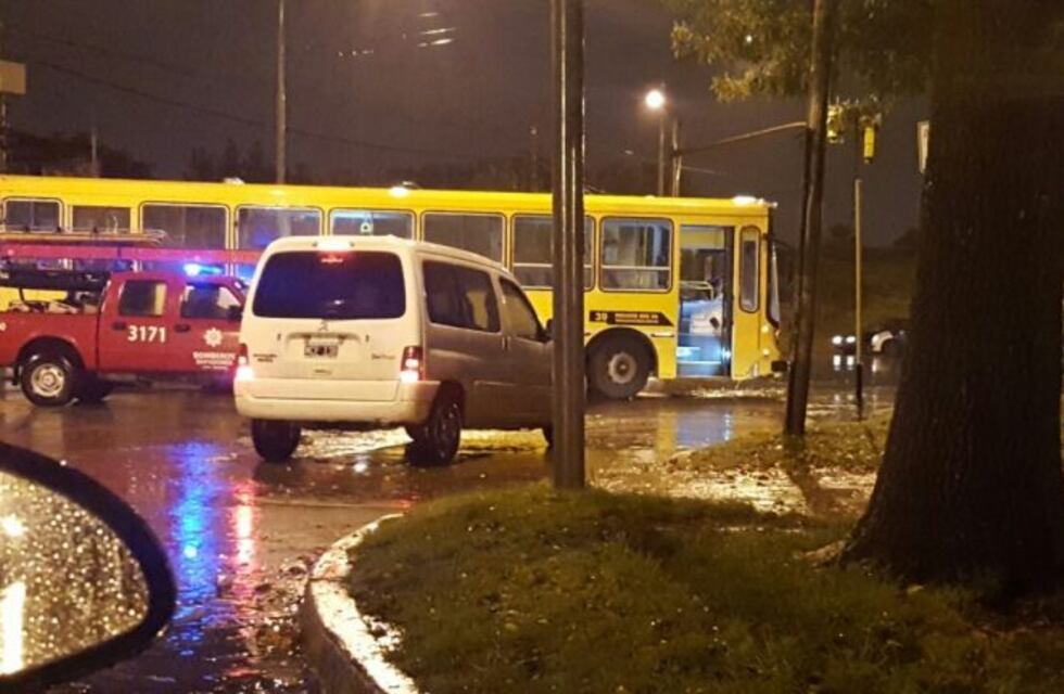 Identificaron al motociclista que falleció luego de chocar con un colectivo en la zona norte