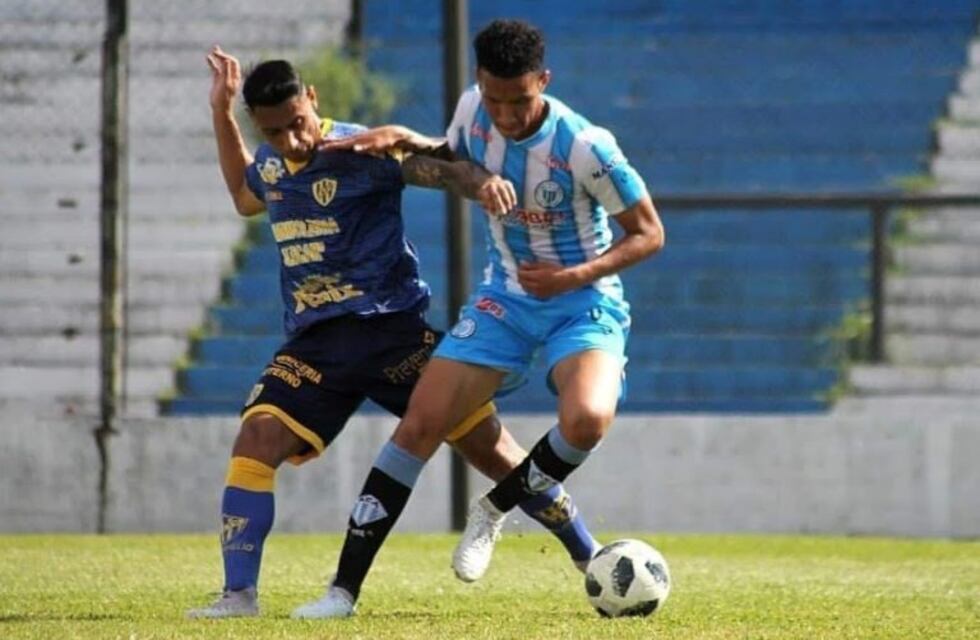 Lucas Bazán logró el asenso a la primera C con Argentino Merlo