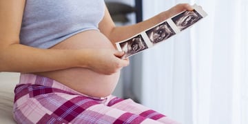 Le hicieron una ecografía y se horrorizó al ver que su bebé tenía cara "de diablo"