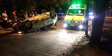 El vehículo dado vuelta