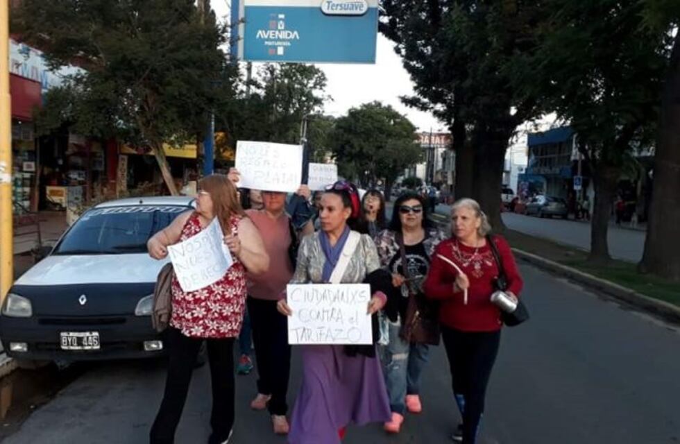 Continúan las protestas en Unquillo por tarifazo de Epec