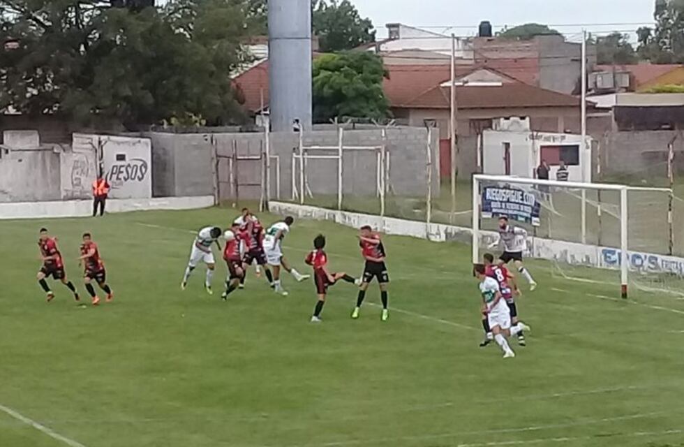 Sporting busca la semifinal. Derrota 1 a 0 a Bella Vista al cabo del primer tiempo