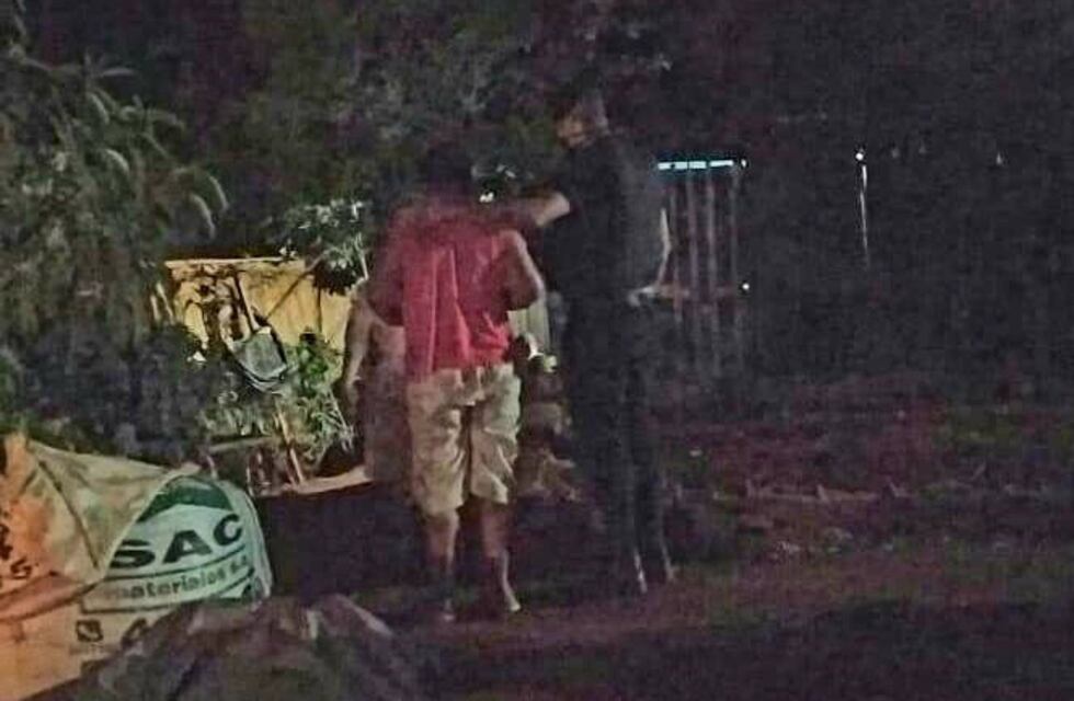 La policía asistió a un joven que deambulaba por la calle