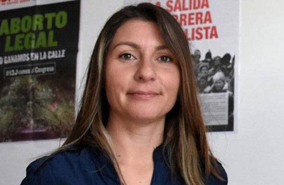 Gloria Sáez pidió por el aborto legal y la separación iglesia-estado en un instituto católico