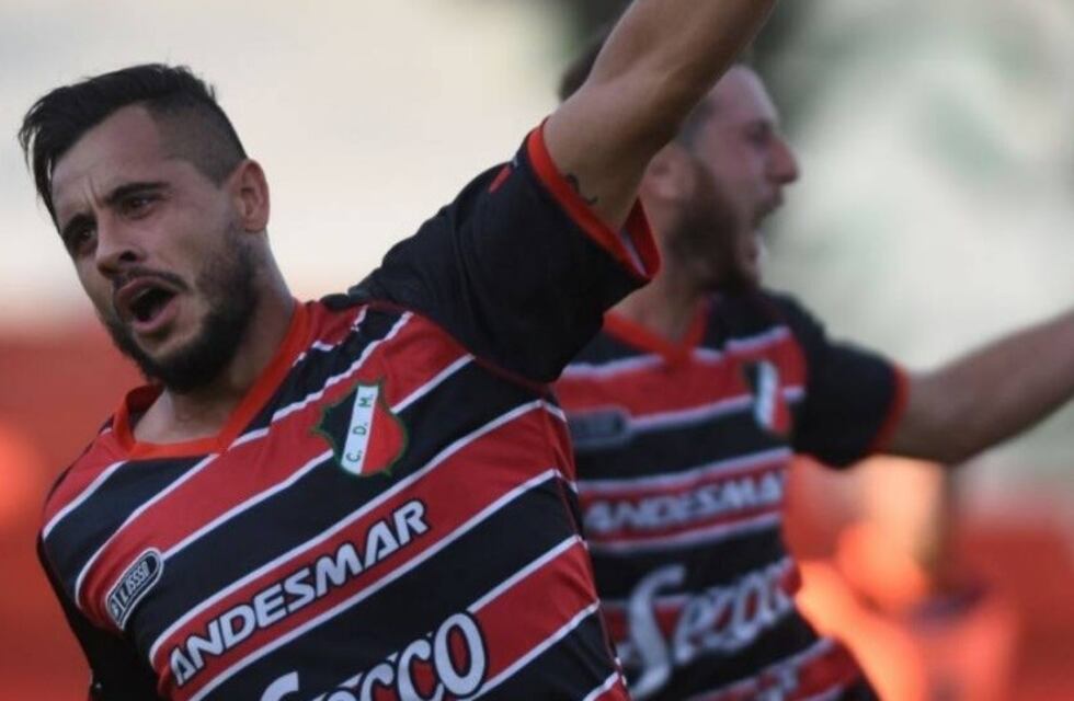 Maipú ganó ante Rivadavia de Lincoln y se afianzó en la cima