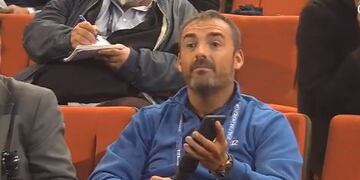 Un periodista utilizó el traductor de Google para preguntar en la conferencia de Griezmann\u002E
