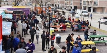 Patio Gastronómico de la villa Rodrigo Bueno