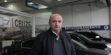 BUENOS AIRES 27/06/16, EL PRESIDENTE DE LANUS, NICOLAS RUSSO, ARRIBA A LA REUNION CON SUS PARES DE AFA EN EL BARRIO DE BOEDO.FOTO:DYN/PABLO MOLINA buenos aires nicolas russo presidente de lanus reunion dirigentes en la afa