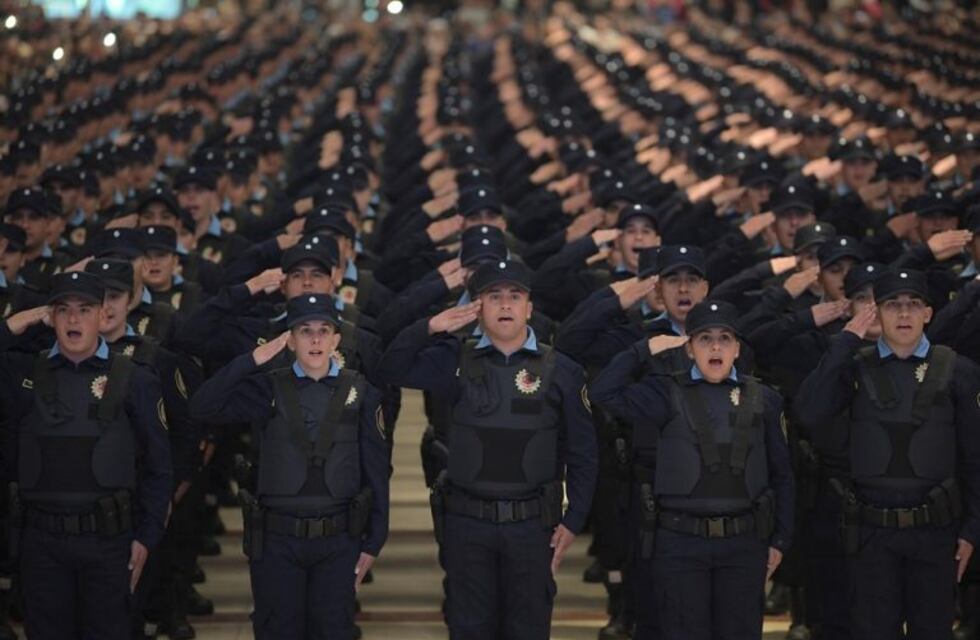 El Gobierno asegura que Córdoba alcanzó el número de policías recomendado para su población