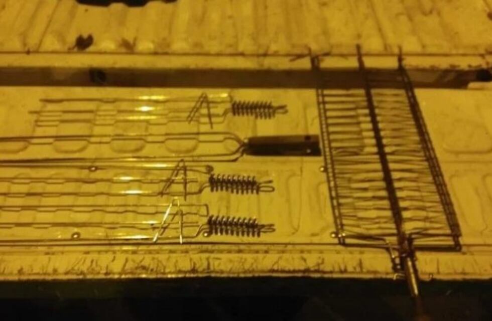 Insólito: robó cinco pinches para asar de la parrilla de su vecino